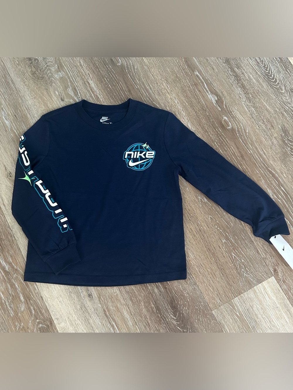 NEW Nike Kids Navy Long-Sleeve Graphic Sweatshirt with Teal Accents